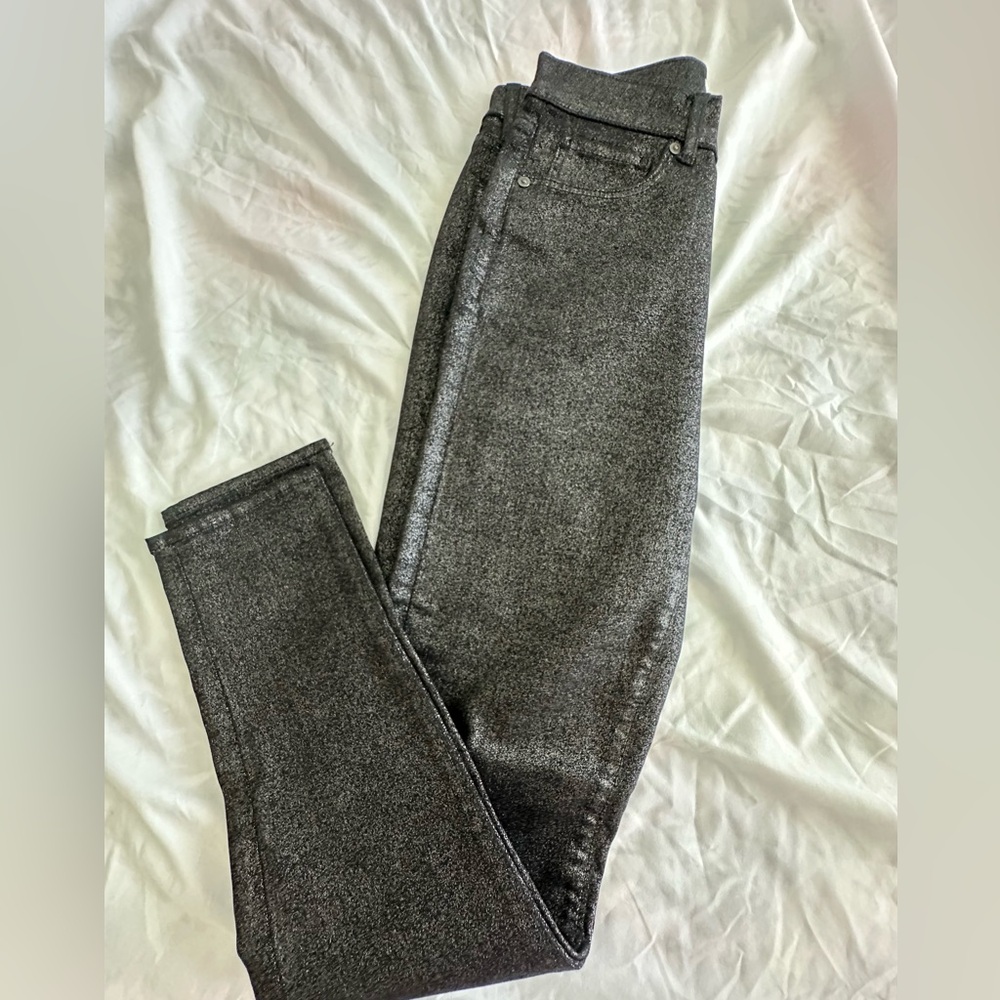 LOFT NWT High-Rise “The Skinny” Metallic Silver Skinny Jeans!